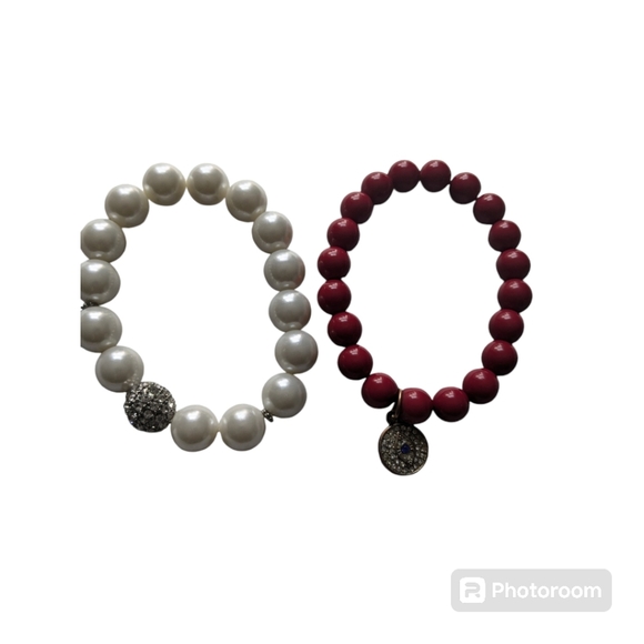 Beaded Bracelet. 1 Pair. Red Beaded and Faux Pearl. - Picture 3 of 6